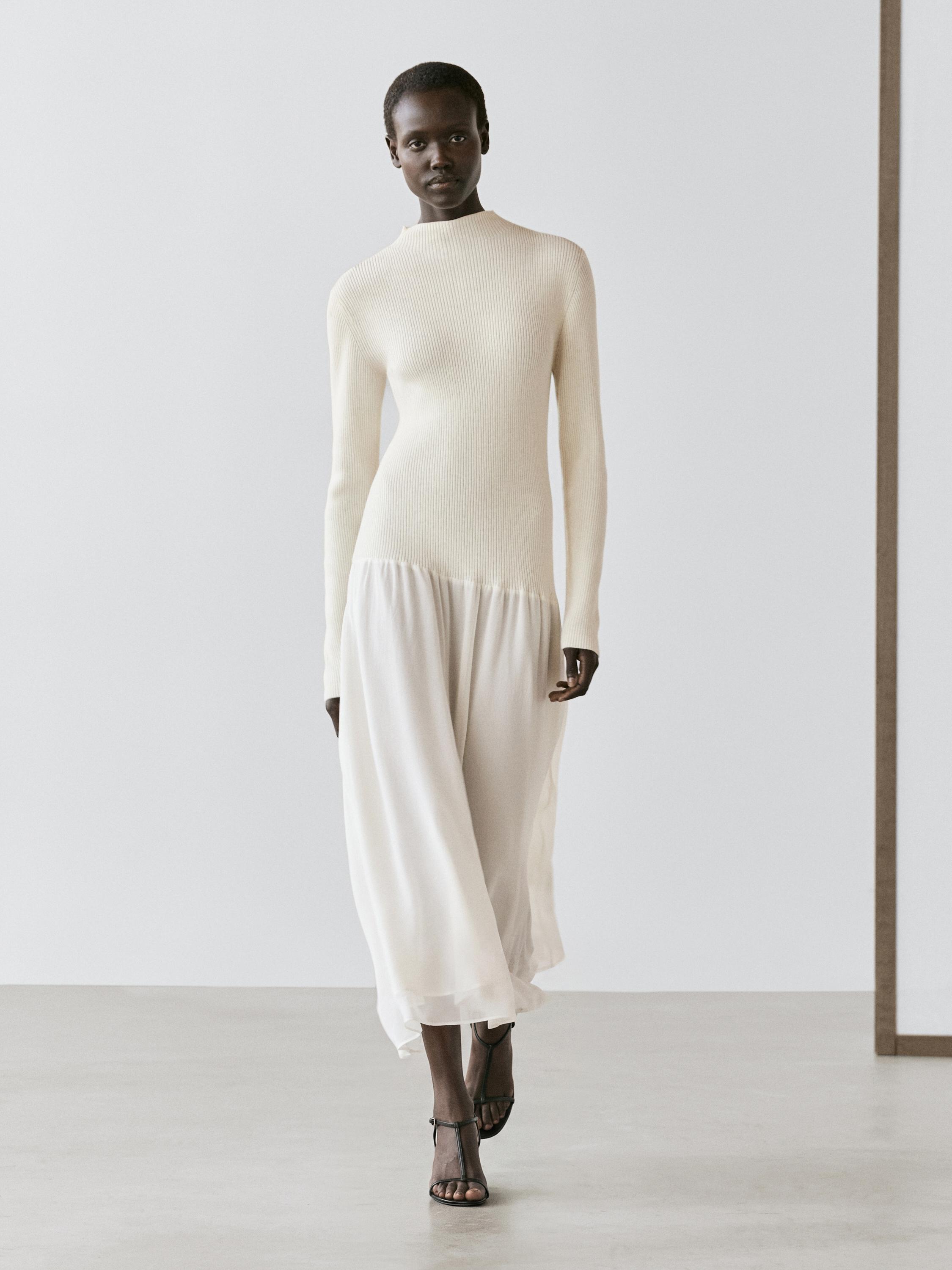 Knit dress with matching detail